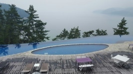 [단독]배용준커플 허니문 장소 직접 가보니, 남해를 품은 듯 환상....