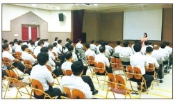 [미래경영대상 - 컨설팅·연구·교육] 변화 끌어내는 강의…경영마인드 체인지 리더