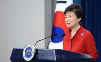 [朴, 대국민담화] 朴 대통령 “경제 재도약 위한 ‘4대 개혁’ 강력 추진”(종합)