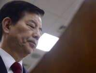 韓국방, 국회만 가면 말실수?…“주말이라 지뢰도발 발표 늦어져”