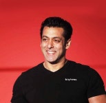 [슈퍼리치] 디카프리오보다 더 버는 ‘인도의 디카프리오’ … 할리우드 능가하는 발리우드