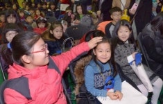 [포토뉴스] ‘형 누나, 오빠, 언니 잘 부탁해요~’ …상원초 1학년-6학년 멘토 맺기