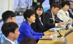 [박대통령 대구行] 박대통령, ‘정치적 고향’ 대구 방문…정치적 논란도 가열