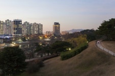 벚꽃길만 길이던가…지하철역 걷기 좋은 ‘숨은 명소’ 톱 5
