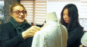 “한복서 받은 영감으로 동화적 요소 담긴 의상 만들것”