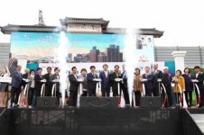 동인천역 북광장, 대형 LED 전광판 개통 ‘국내 최대 크기’