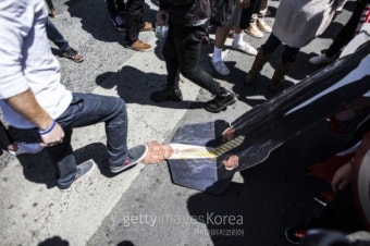 패색 짙은 크루즈, 대의원들 돌아서…트럼프 “이미 끝났다“