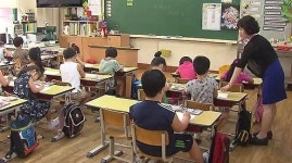 여선생님 많다더니..초등학교 女교감 비율 50% 돌파