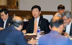 [포토뉴스]우태희 산업부 차관, 에너지신산업 3대 모델 업계 간담회