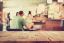 조용한 도서관 마다하고 왜 시끄러운 카페서 열공?