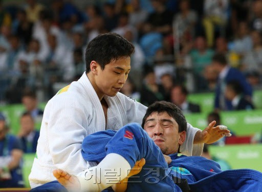 2024 파리 올림픽, 유도 한국 선수 안바울 16강 진출하며 8강에 좌절