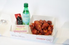 “치킨시키면 콜라대신 탄산수”…굽네치킨, 업계 최초 탄산수 제공