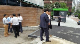 [지하철역 출입구 흡연 단속 첫날 ②] “흡연시설을 실내로” 역발상…중구의 실험 성공할까