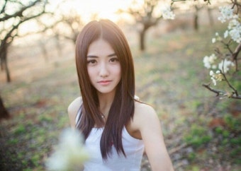 “중국인 미녀를 조심하라”…英, 스파이 경계령
