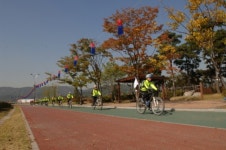 구리시 왕숙천수변공원∼구리한강시민공원 16.35㎞구간 ‘한국의 아름다운 자전거길 100선’에 선정