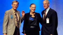 [슈퍼리치] ‘소탐대실’ SPC vs ‘소실다득’ 월마트