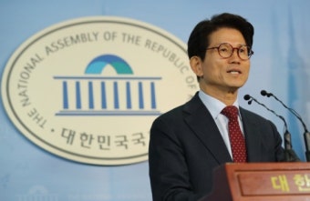 김문수 “박대통령은 청렴한 분, 탄핵 기각돼야”