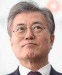 [슈퍼리치]‘문재인ㆍ 빌 게이츠 안경’ 린드버그 만든 덴마크 父子
