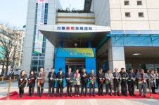 새단장하고 새로 문 신월문화체육센터