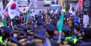 [헤럴드포토] ‘대치중인 삼성동’