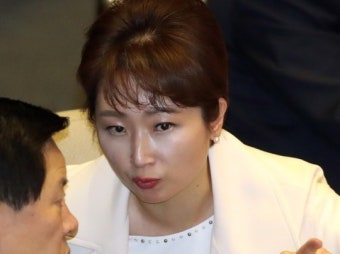 이언주 의원 민주당 탈당, 安 캠프행