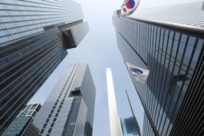[삼성전자, 분기 10조 클럽③]삼성전자 투자, ‘늦었다고 생각하면 ETF’