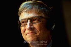 빌 게이츠 “트럼프ㆍ英, 대외 원조 줄이면 안 돼”