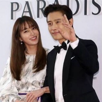 이민정, 남편 이병헌과 함께한 공식석상 모습 공개