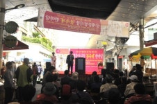 김성환 노원구청장, 상계중앙시장 봄축제 참석