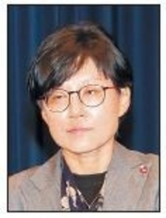 조현옥 인사수석, 공천할당제 등 여성권익보호 앞장