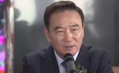 성추행 혐의 ‘호식이 두마리 치킨’ 회장 오늘 소환 조사