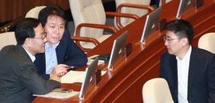 北 도발…바른정당 정양석 “文 현무 보복? 일하는 척일 뿐”