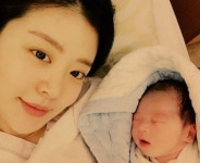 기아 윤석민, 김수현과 결혼 1년 미룬 까닭 ‘과속 스캔들’