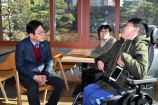 이재명, 소망재활원 장애인 위문