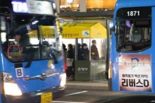 은평구, 버스정류장 바람가림막 ‘따스안’ 눈길