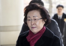 검찰, 신연희에 징역 1년 구형