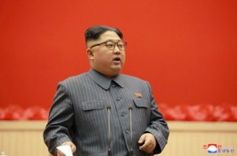 김정은, 정상외교 데뷔 파트너 文대통령 아닌 시진핑