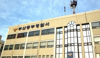 지하철서 소란 술 취한 70대 스님, 충고하자 한 행동이…