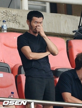 주목받는 손흥민 父 손웅정, 축구 지도자로 7월에도 눈도장