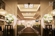 편리한 교통과 품격있는 서비스로 웨딩홀 전문가도 인정한 로얄호텔서울