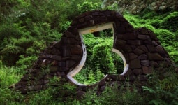 보부상의 고단함, 외씨버선길 고운 경치에 날리고..