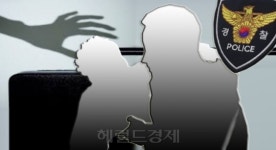 30년 만에 헤어진 어머니와 상봉한 절도범…주선자는 ‘검거한 형사’