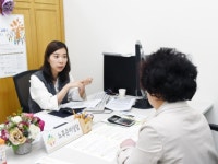 [당신의 노후 안녕하신가요]노인복지 선진국들 전방위 노후설계 ‘꿀’ 지원…연금정보ㆍ금융교육 제공