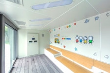 통학버스 대기공간에 미세먼지 저감시설 첫 도입.