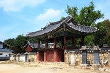 조선 선비들의 멋과 전통건축이 어우러진 가을의 서원 을 거닐다