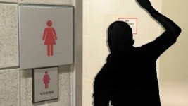 상가 화장실서 30대 여성 ‘묻지마 폭행’…20대 용의자 추격 중