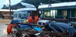 태풍 ‘미탁’ 4명 사망 2명 실종...강한 비바람에 피해 속출