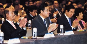 [2019 헤럴드디자인포럼]디자인계 다보스포럼…“이 순간 놓칠 수 없다” 숨죽인 열기