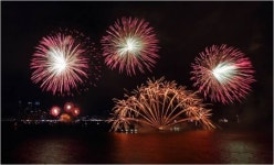 부산 불꽃축제 개막… 100만 관광/고정수요 모두 누려볼까 ‘e편한세상 오션테라스’ 단지내 상가 주목!