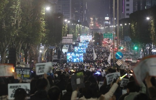 윤석열 대통령, 공수처 2차 소환 불응…대기 발표, 윤 대통령 당분간 출석 안할 듯